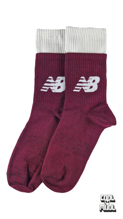 جورابهای دو کش ساق بلند نیو بالانس سفید قرمز