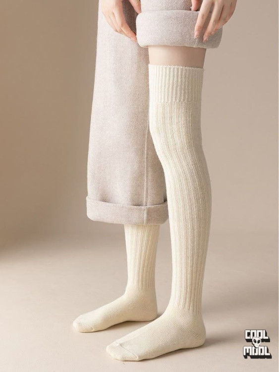جوراب بالای زانو بافت کبریتی (Over Knee) وارداتی، نخی و ضد حساسیت – ترند محبوب امسال!