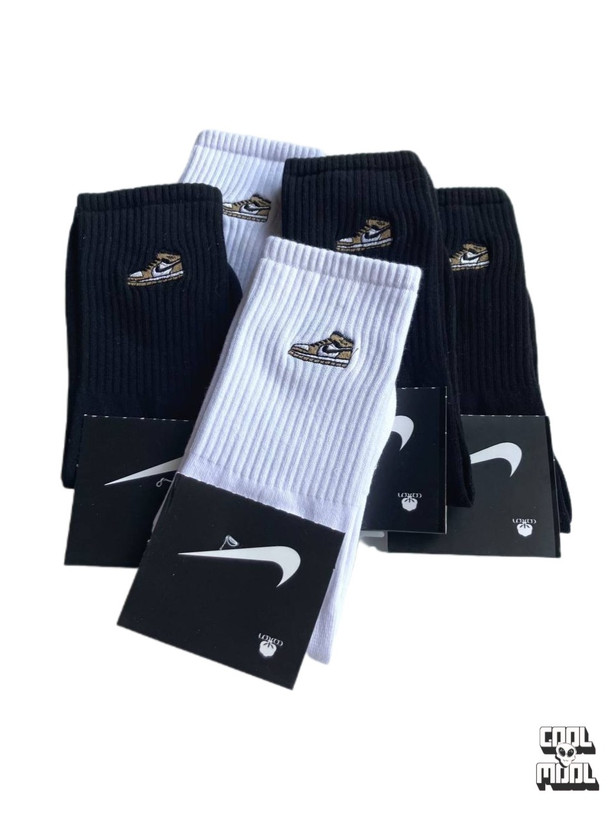 جوراب ساق بلند طرح اسنیکر (سفید/مشکی)