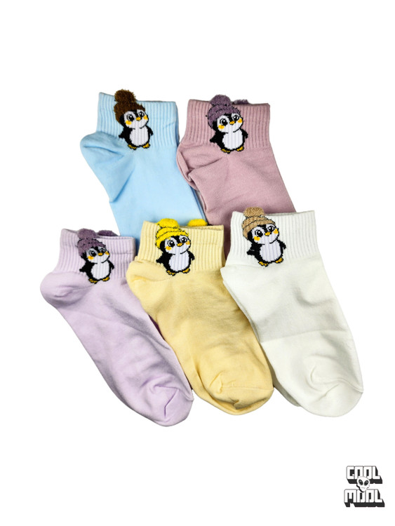 جوراب مچی طرح «پنگوئنِ پومپومدار» | نرمی و بامزگی در هر قدم! ✨🐧